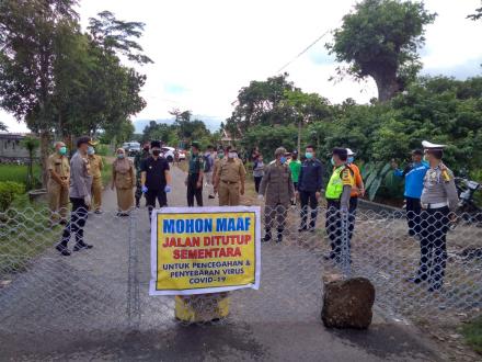 TINJAUHAN BUPATI TRENGGALEK DI DESA MALASAN