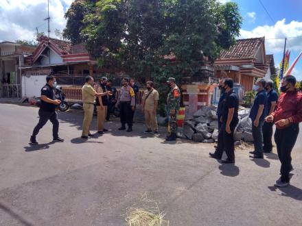 PEMBUKAAN JALAN PERBATASAN KABUPATEN TRENGGALEK DENGAN KABUPATEN TULUNGAGUNG